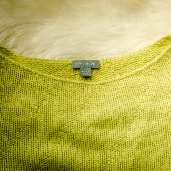 Ann Taylor M Green Cashmere Boat Neck Sweater - Picture 5 of 5